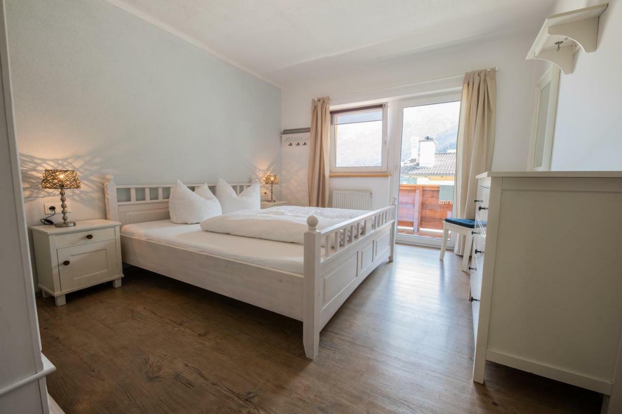Ferienwohnung Am Platzl Neustift im Stubaital Bagian luar foto